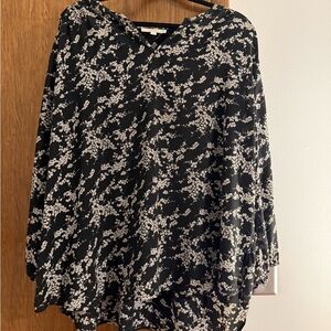 Fun 2 Fun Black and White Floral Blouse